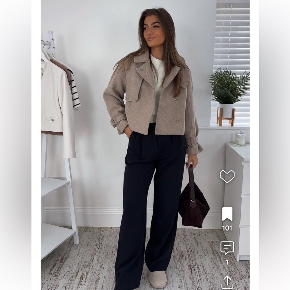 NWOT H&M Tan Cropped Trench